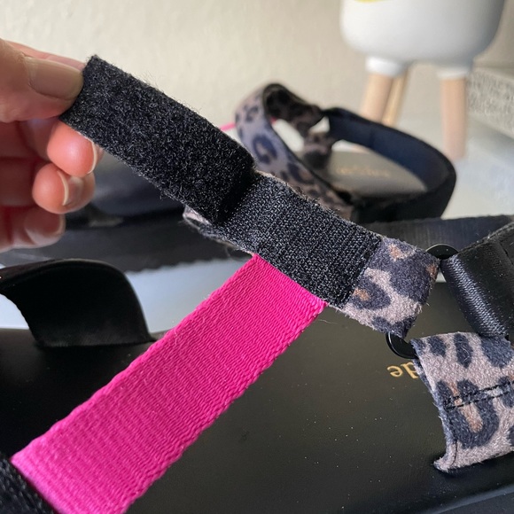 KATE SPADE “Dotty” Sandal In Taupe/ Black - Picture 9 of 11